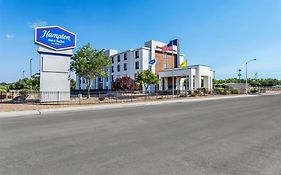 Hampton Inn & Suites Farmington